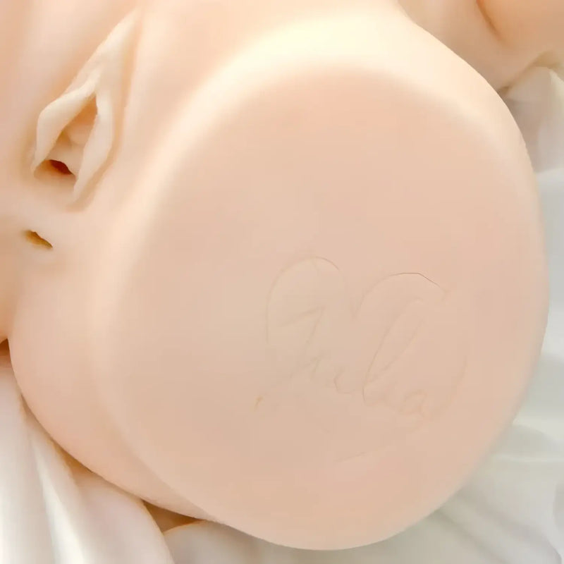 Realistic flesh-toned doll head for body Julia Supreme Japan Sex Doll, perfect for collectors