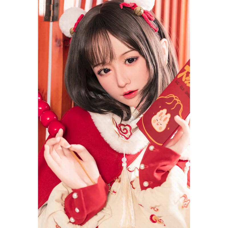 Aitia silicone sex doll’s red gold velvet pouch with tassel